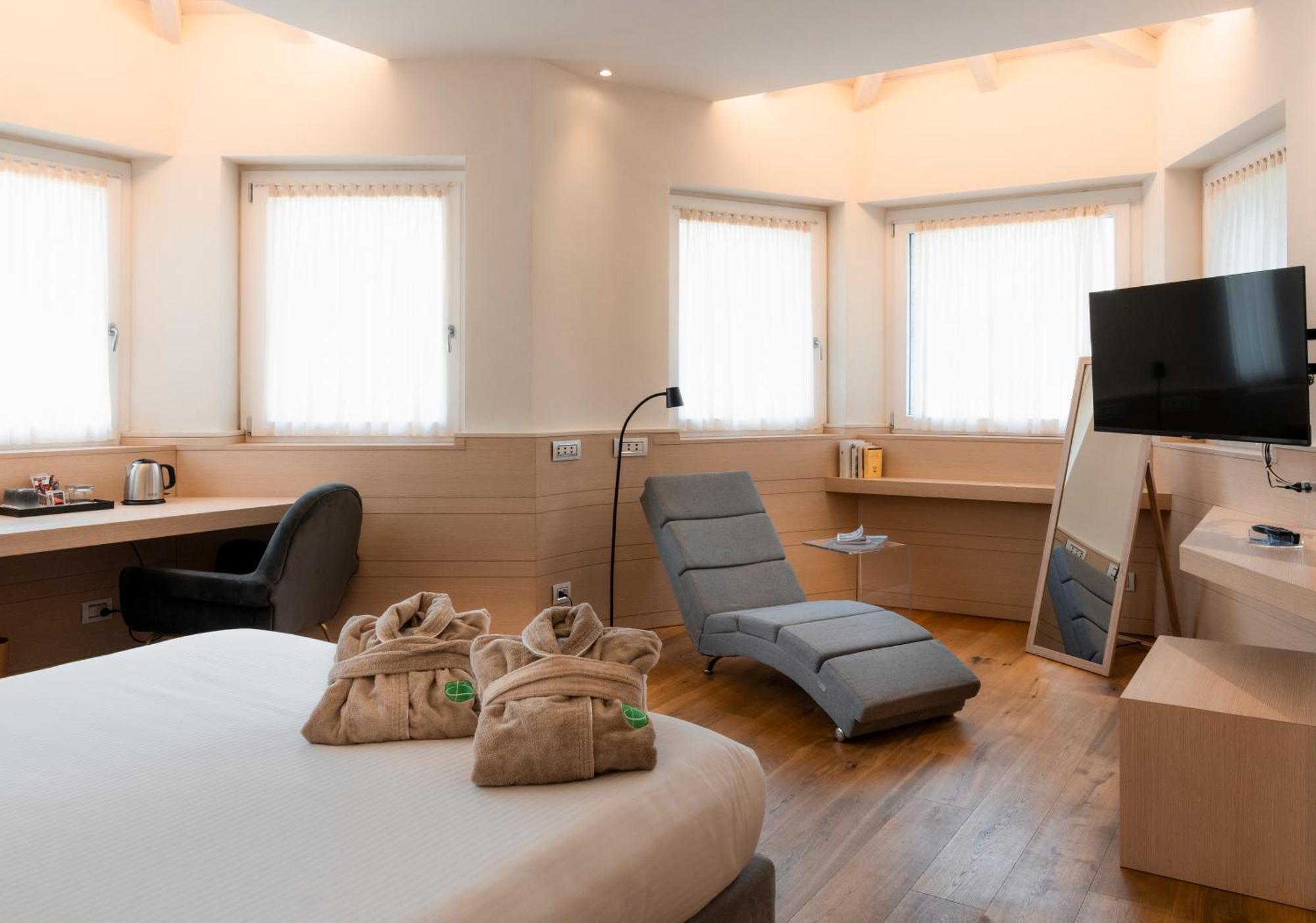 Bes Hotel Terme Di Palazzago Екстер'єр фото