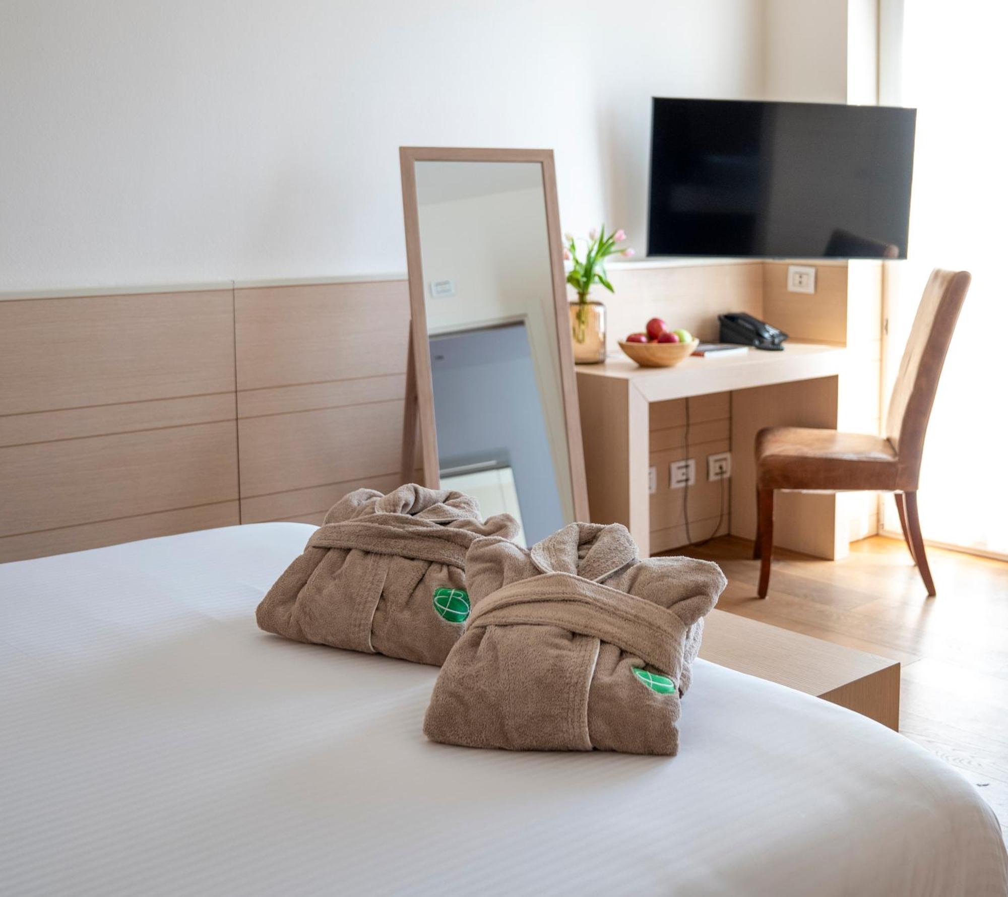 Bes Hotel Terme Di Palazzago Екстер'єр фото