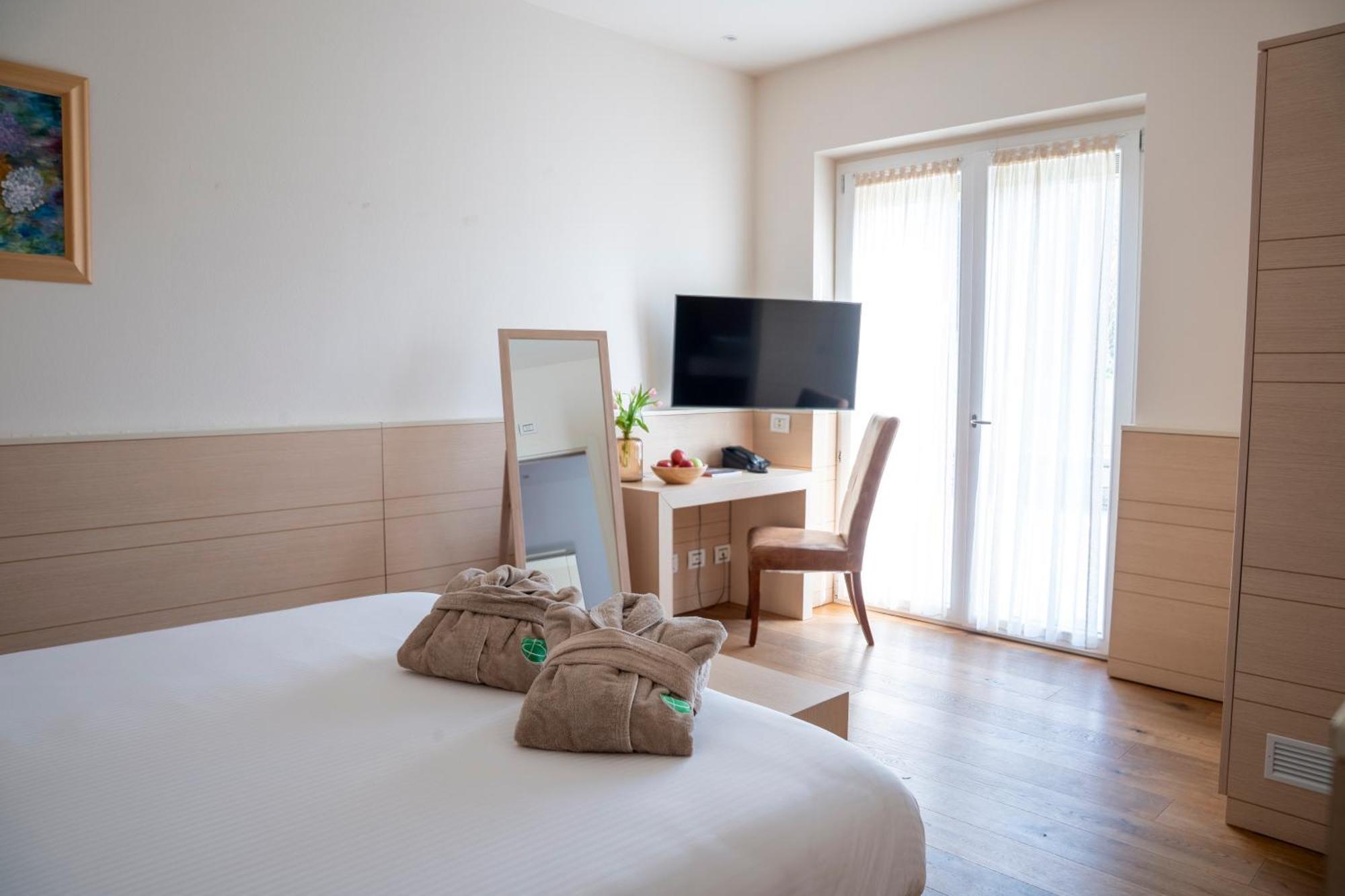 Bes Hotel Terme Di Palazzago Екстер'єр фото